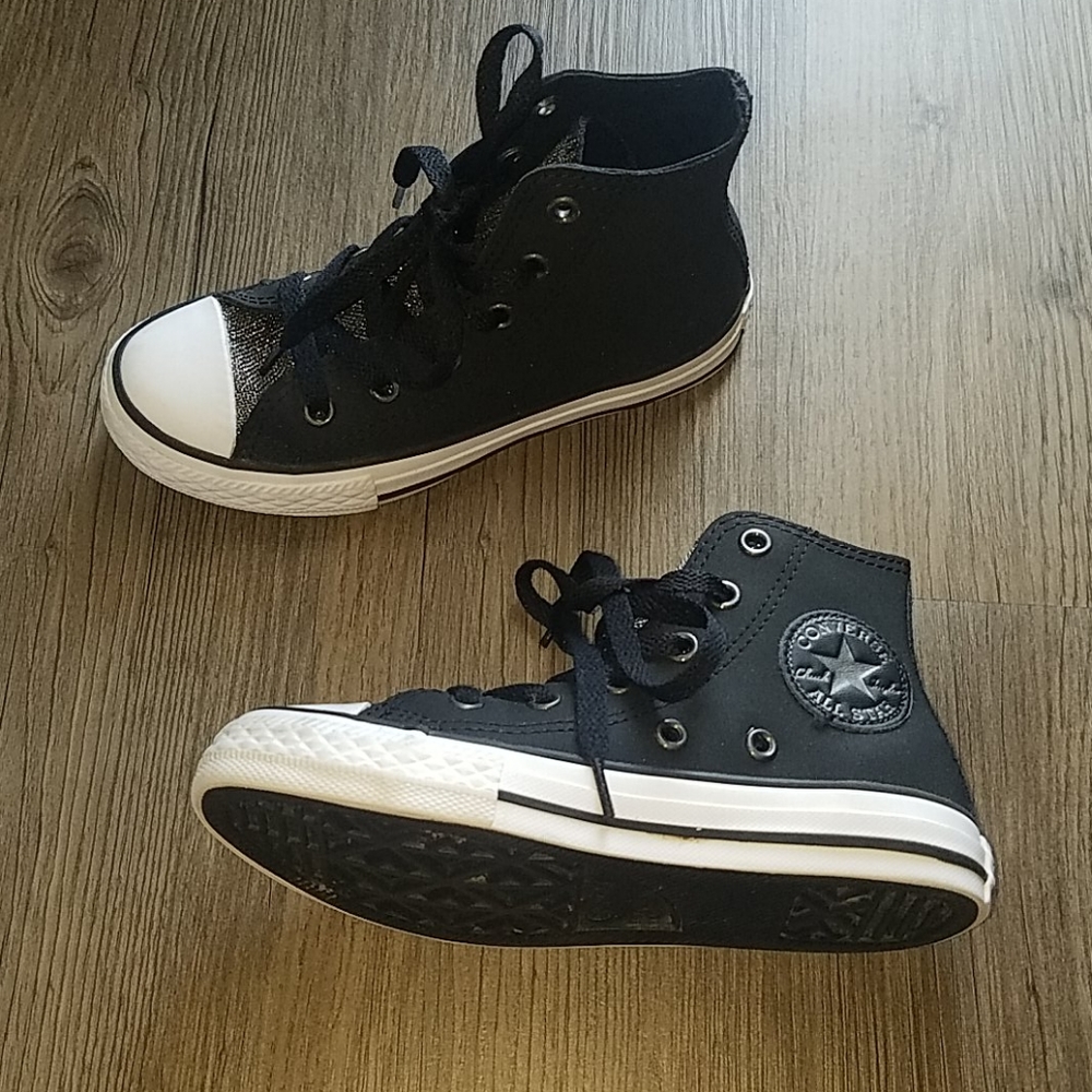 Girls shoes